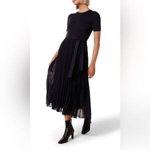 Forever New Navy Penelope Half-Sleeve Knit Dress